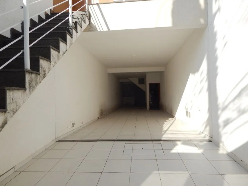 Casa, 3 quartos, 300 m² - Foto 3