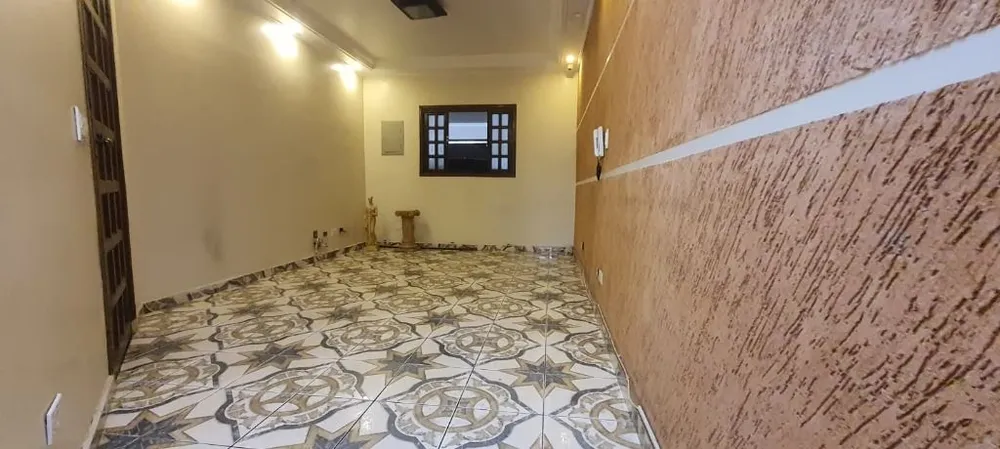 Casa, 3 quartos, 228 m² - Foto 3