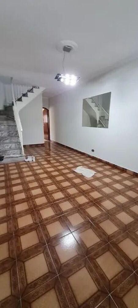 Sobrado à venda e aluguel com 3 quartos, 145m² - Foto 3