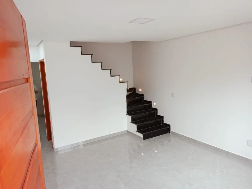 Casa, 2 quartos, 70 m² - Foto 2