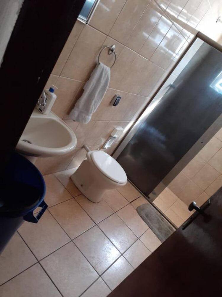 Sobrado à venda e aluguel com 3 quartos, 290m² - Foto 2