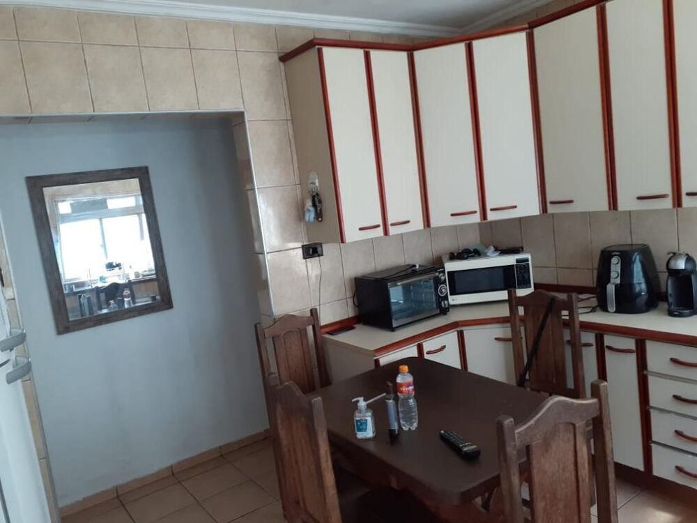 Sobrado à venda e aluguel com 3 quartos, 290m² - Foto 1