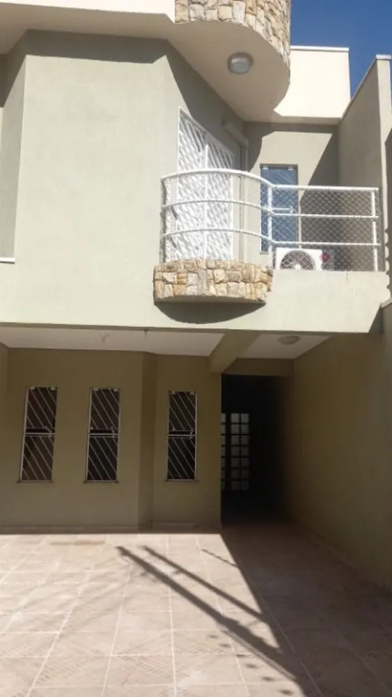 Casa, 3 quartos, 183 m² - Foto 3