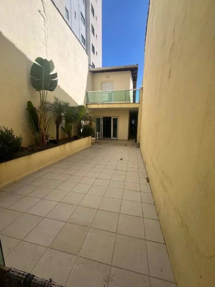 Casa, 3 quartos, 230 m² - Foto 2