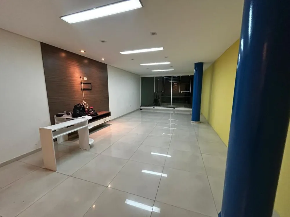 Casa, 3 quartos, 230 m² - Foto 3