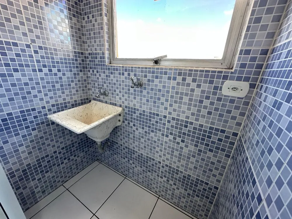 Casa, 6 quartos, 180 m² - Foto 3