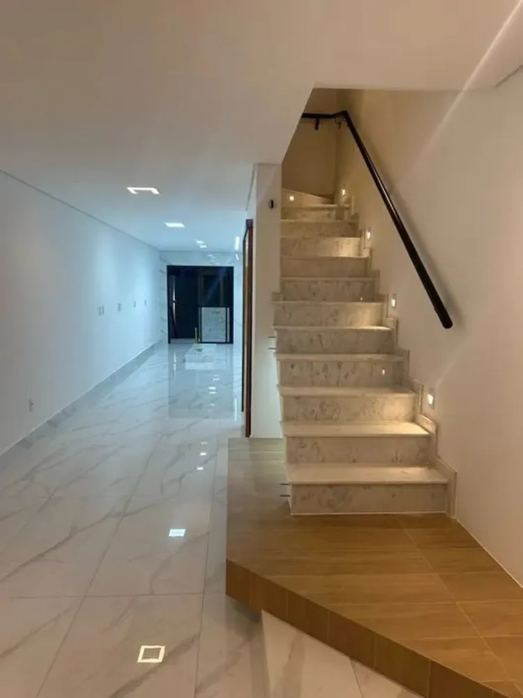 Sobrado, 3 quartos, 220 m² - Foto 2