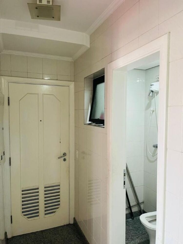 Apartamento à venda com 4 quartos, 200m² - Foto 4