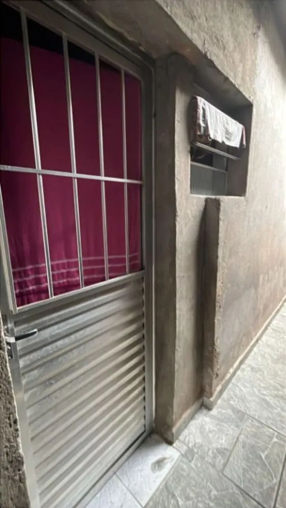 Casa, 6 quartos, 135 m² - Foto 3
