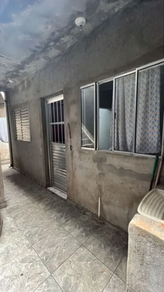 Casa, 6 quartos, 135 m² - Foto 8