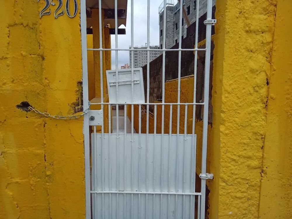 Casa à venda com 2 quartos, 70m² - Foto 8
