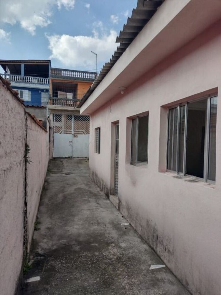 Casa à venda com 1 quarto, 50m² - Foto 2