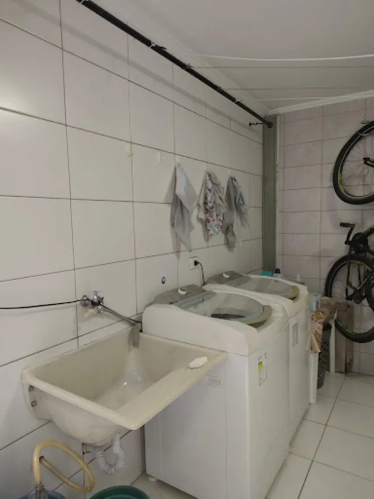 Casa, 4 quartos, 250 m² - Foto 9
