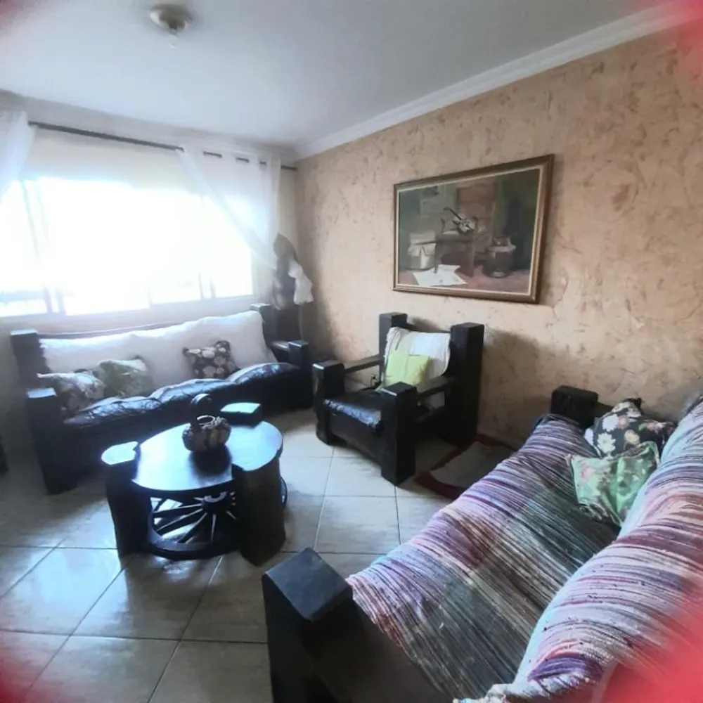 Casa, 3 quartos, 190 m² - Foto 2