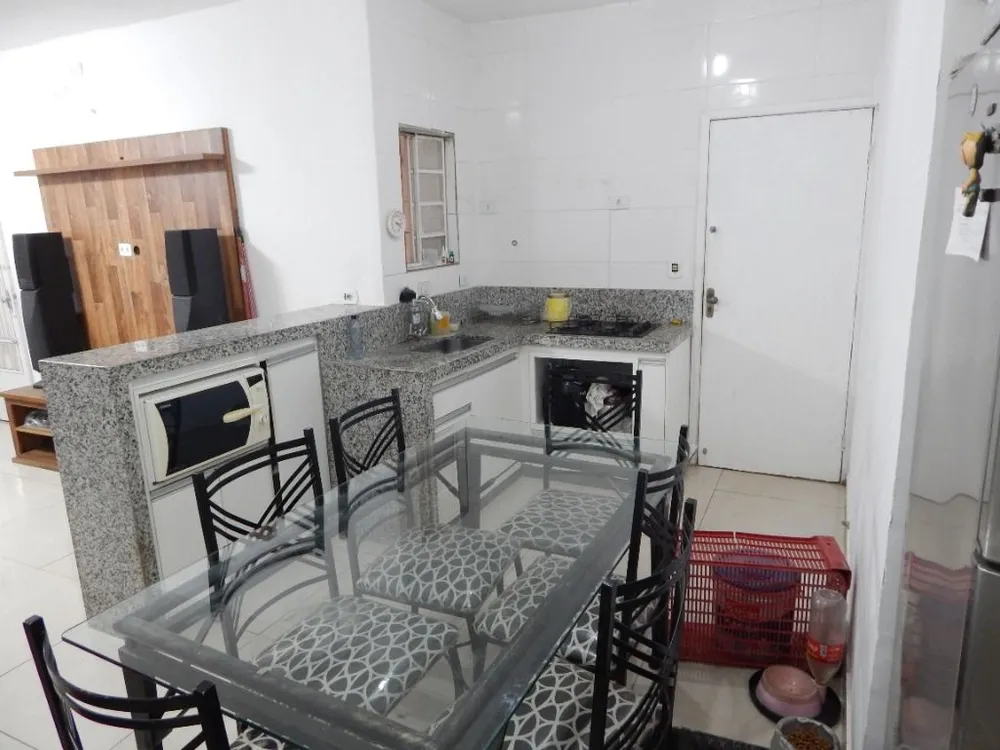 Casa, 3 quartos, 200 m² - Foto 1