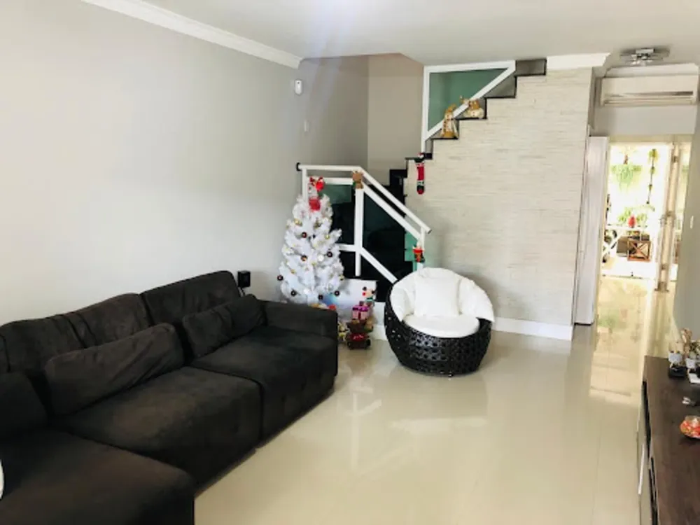 Sobrado, 3 quartos, 180 m² - Foto 1