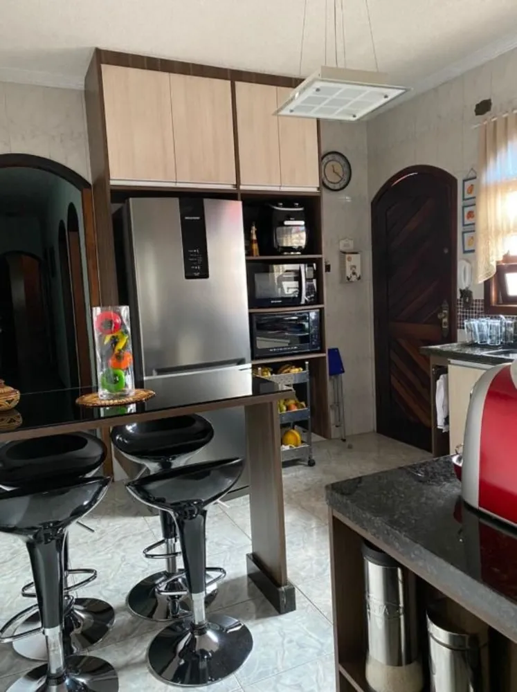 Casa, 3 quartos, 204 m² - Foto 8