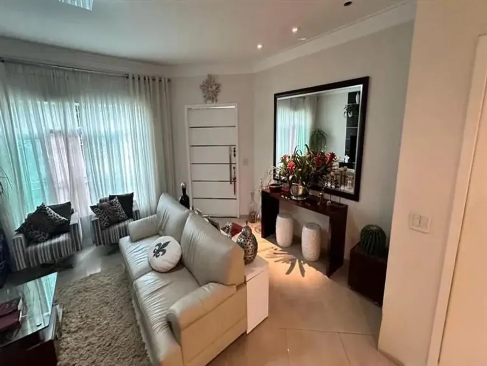 Casa, 4 quartos, 203 m² - Foto 1