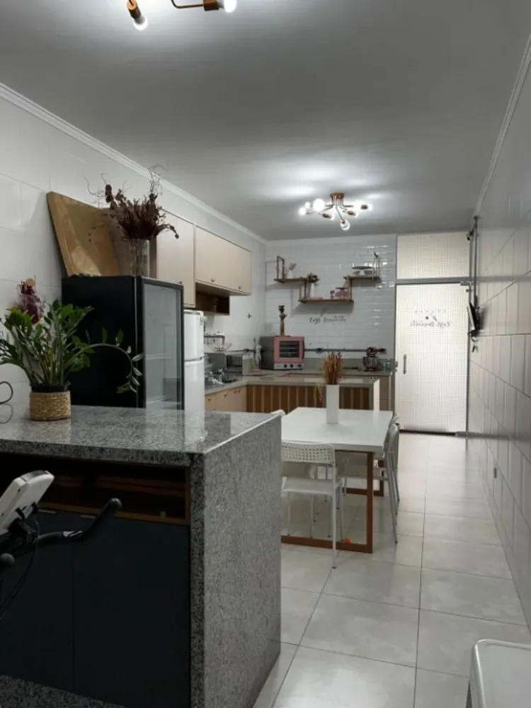 Sobrado, 3 quartos, 180 m² - Foto 1