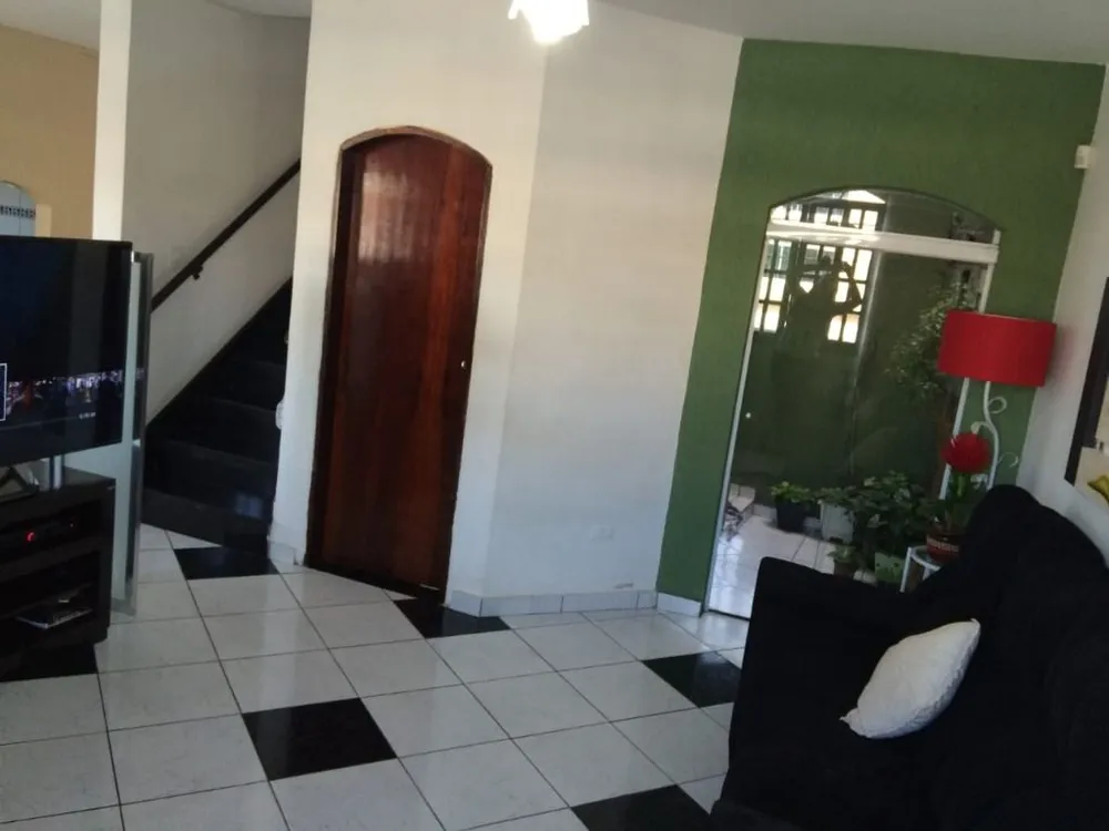 Sobrado, 3 quartos, 280 m² - Foto 1