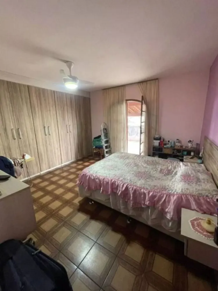 Casa, 3 quartos, 250 m² - Foto 8