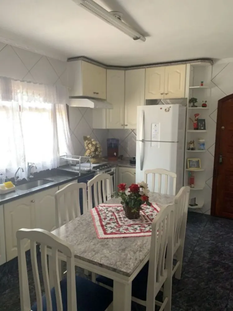 Sobrado, 3 quartos, 240 m² - Foto 4