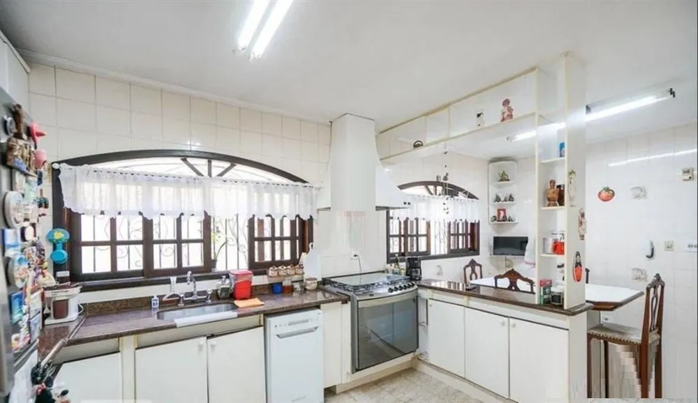 Sobrado, 3 quartos, 210 m² - Foto 2