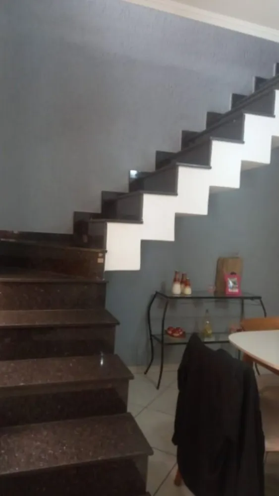 Casa, 4 quartos, 210 m² - Foto 2