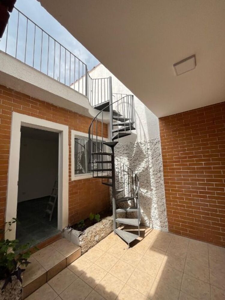 Sobrado à venda e aluguel com 3 quartos, 148m² - Foto 7