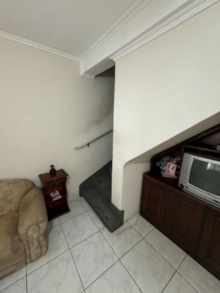 Sobrado à venda com 2 quartos, 140m² - Foto 3