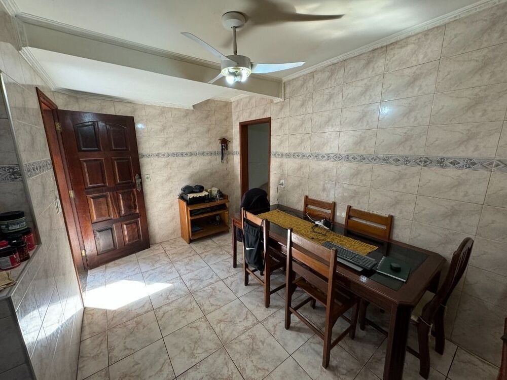 Sobrado à venda com 2 quartos, 140m² - Foto 2