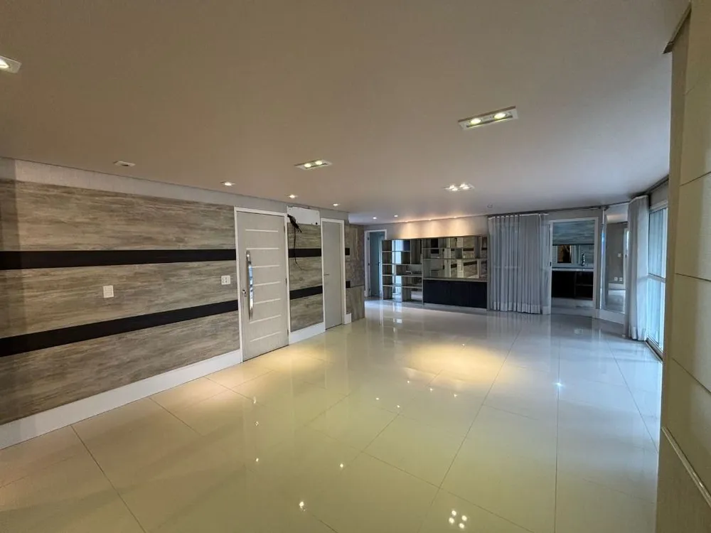 Apartamento, 3 quartos, 215 m² - Foto 11