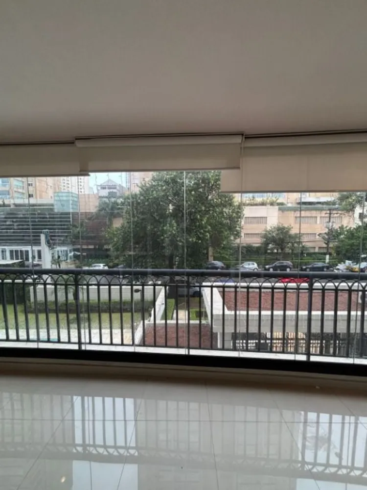 Apartamento, 3 quartos, 215 m² - Foto 1