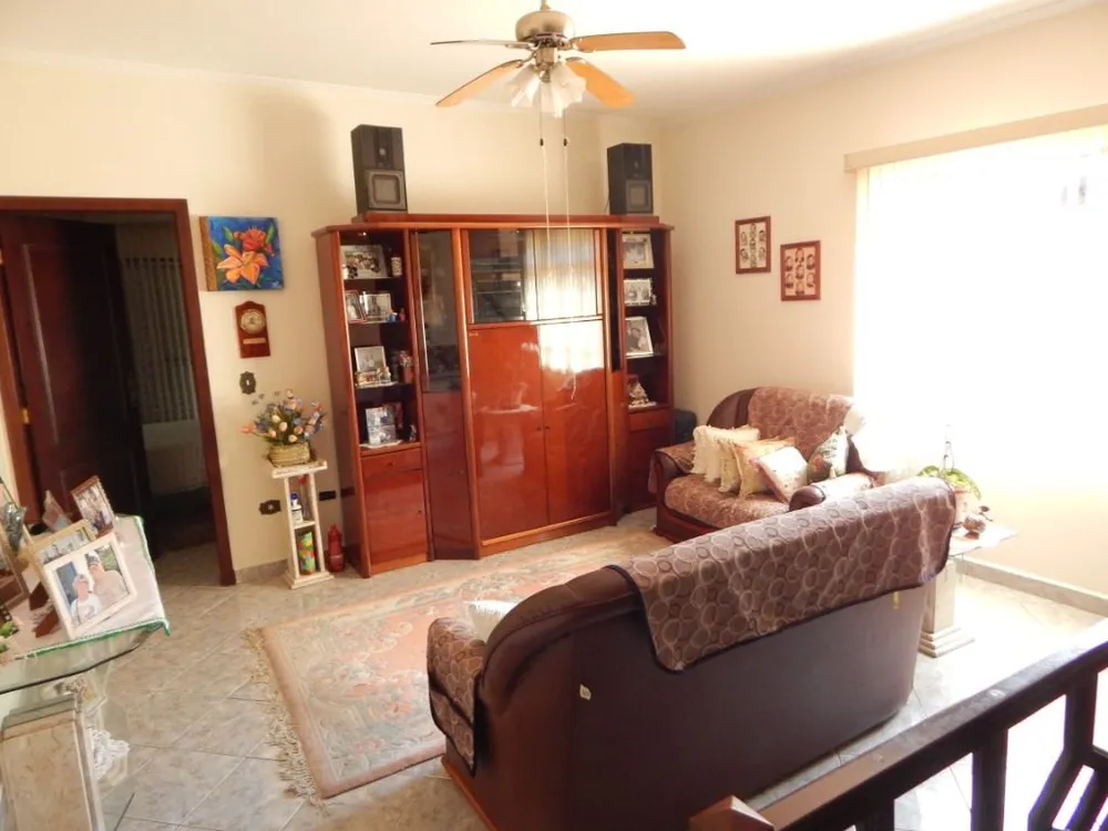 Sobrado, 3 quartos, 200 m² - Foto 1