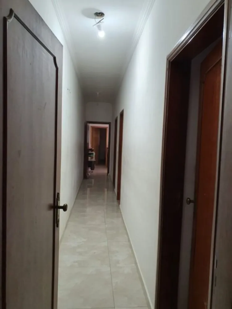 Casa, 3 quartos, 210 m² - Foto 8
