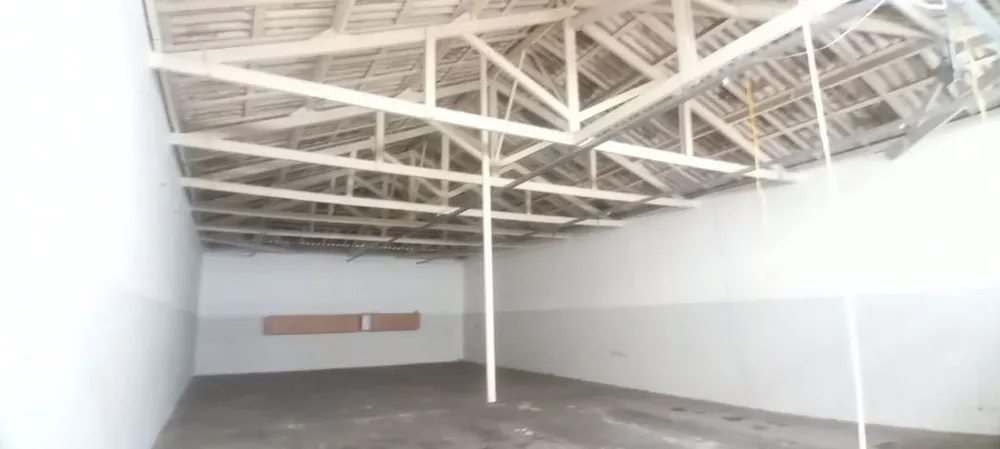 Depósito-Galpão, 562 m² - Foto 1