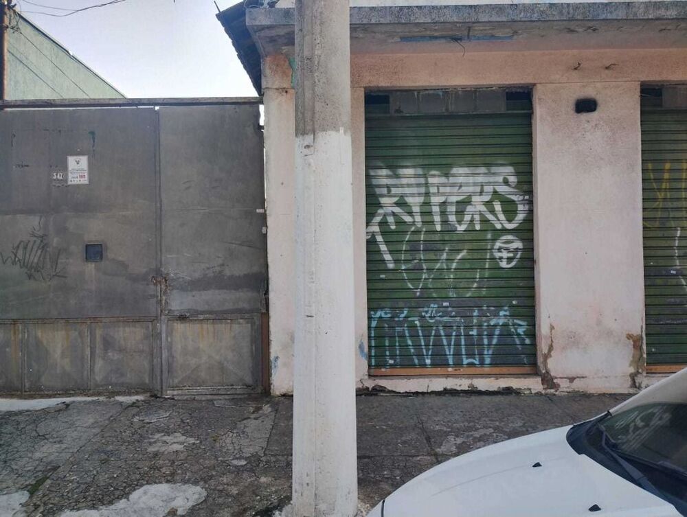 Casa à venda com 2 quartos, 190m² - Foto 1