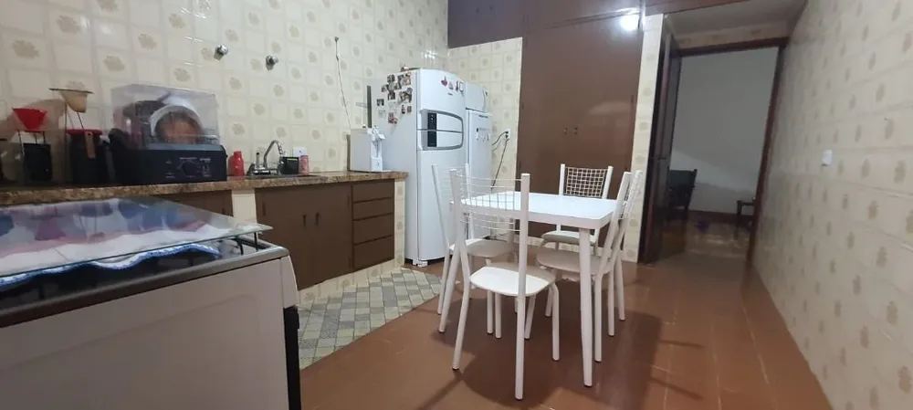 Casa, 4 quartos, 330 m² - Foto 4