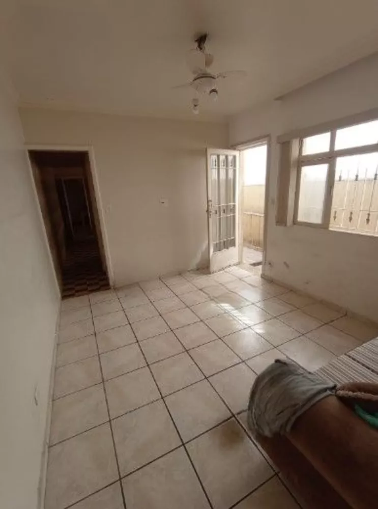 Sobrado à venda com 3 quartos, 180m² - Foto 3