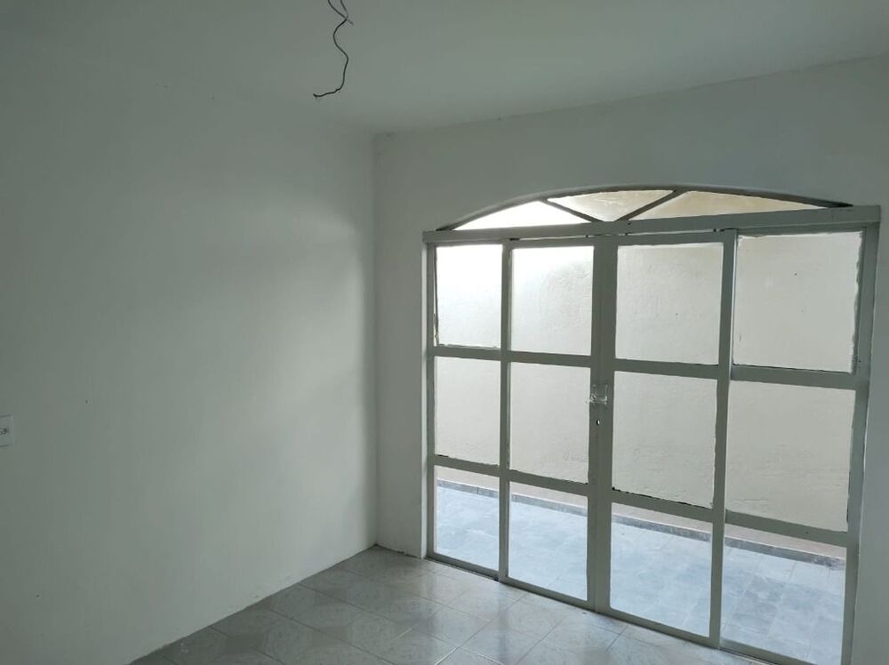 Sobrado à venda com 3 quartos, 209m² - Foto 3