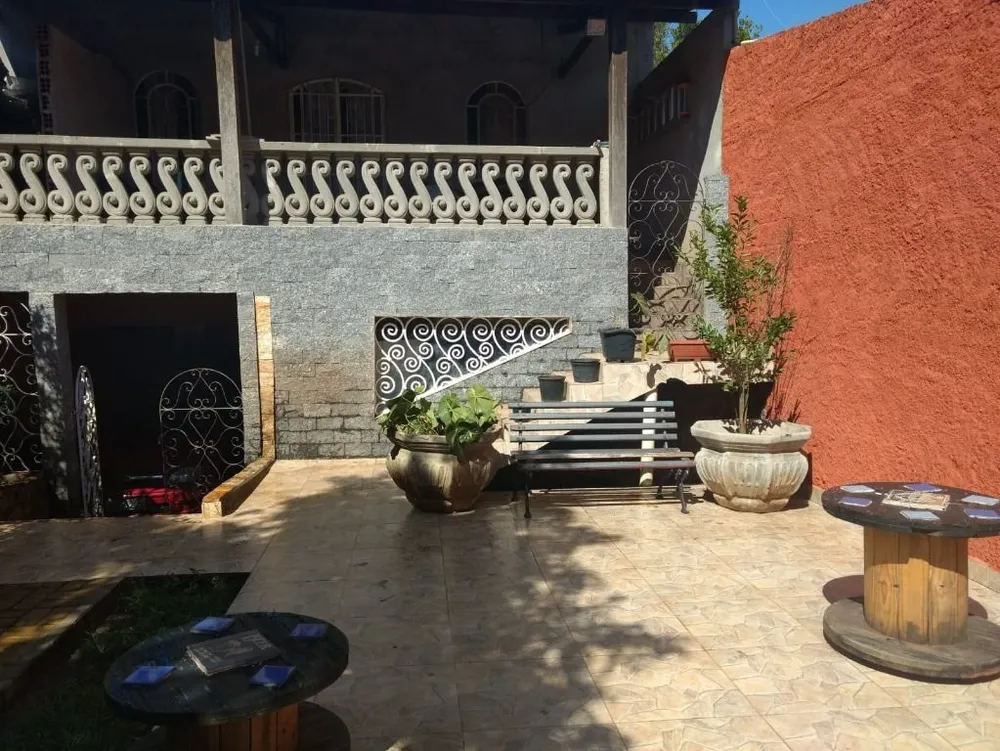 Sobrado, 3 quartos, 294 m² - Foto 1