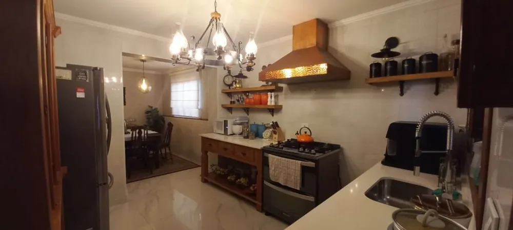 Sobrado, 3 quartos, 250 m² - Foto 2