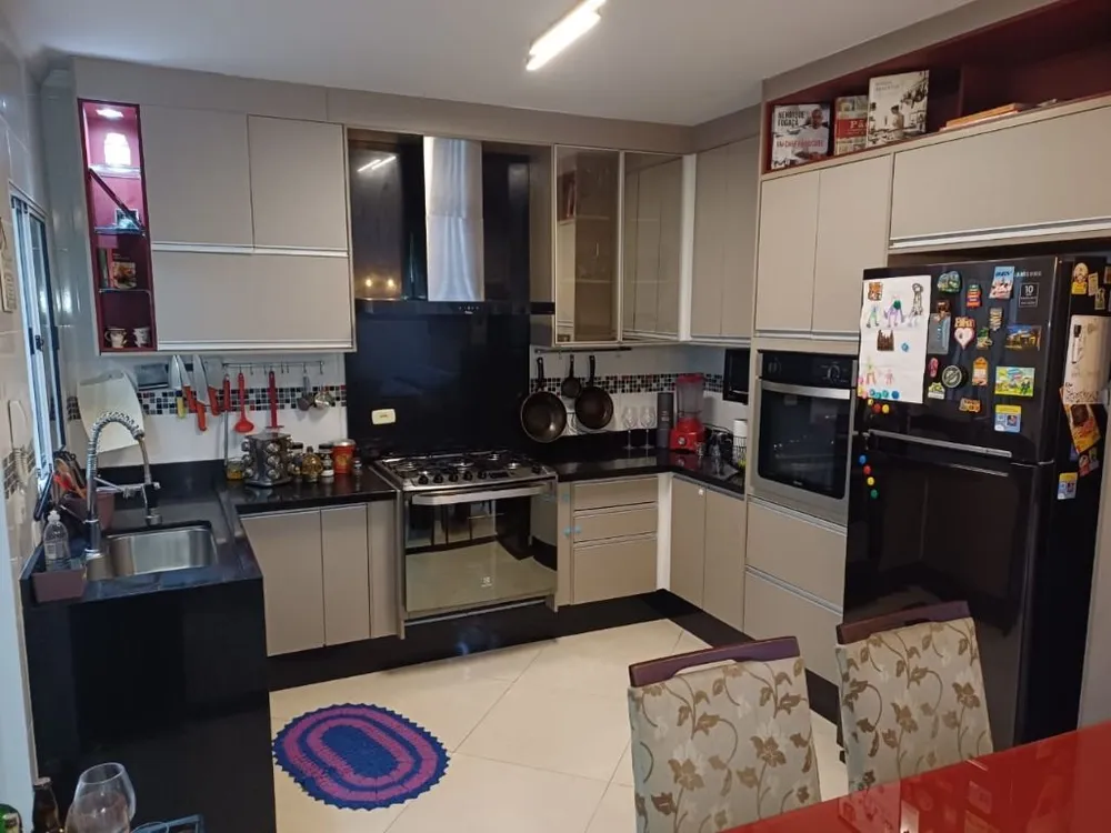 Casa, 3 quartos, 141 m² - Foto 2