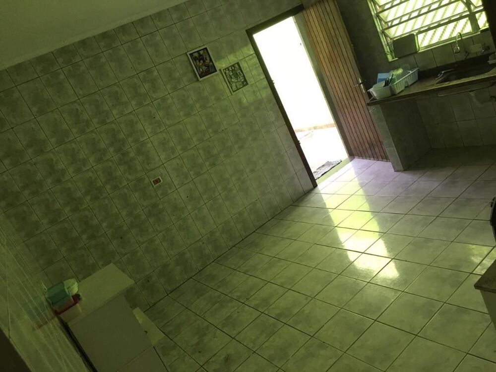 Sobrado à venda com 3 quartos, 180m² - Foto 1