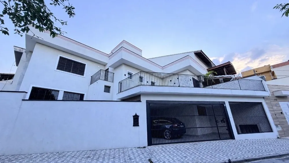 Casa, 3 quartos, 180 m² - Foto 1