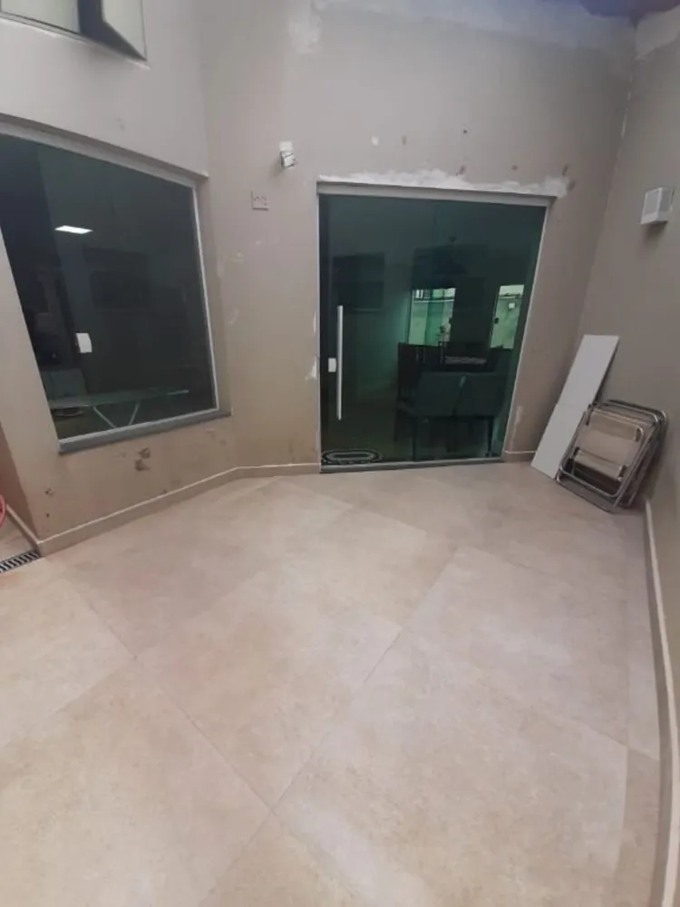 Casa, 3 quartos, 162 m² - Foto 2