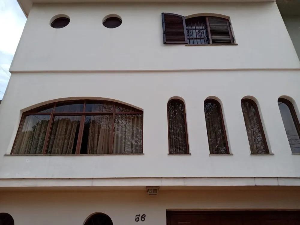 Casa, 3 quartos, 200 m² - Foto 1