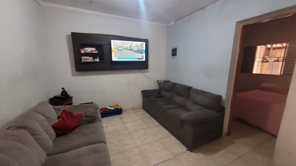 Casa à venda com 4 quartos, 130m² - Foto 4