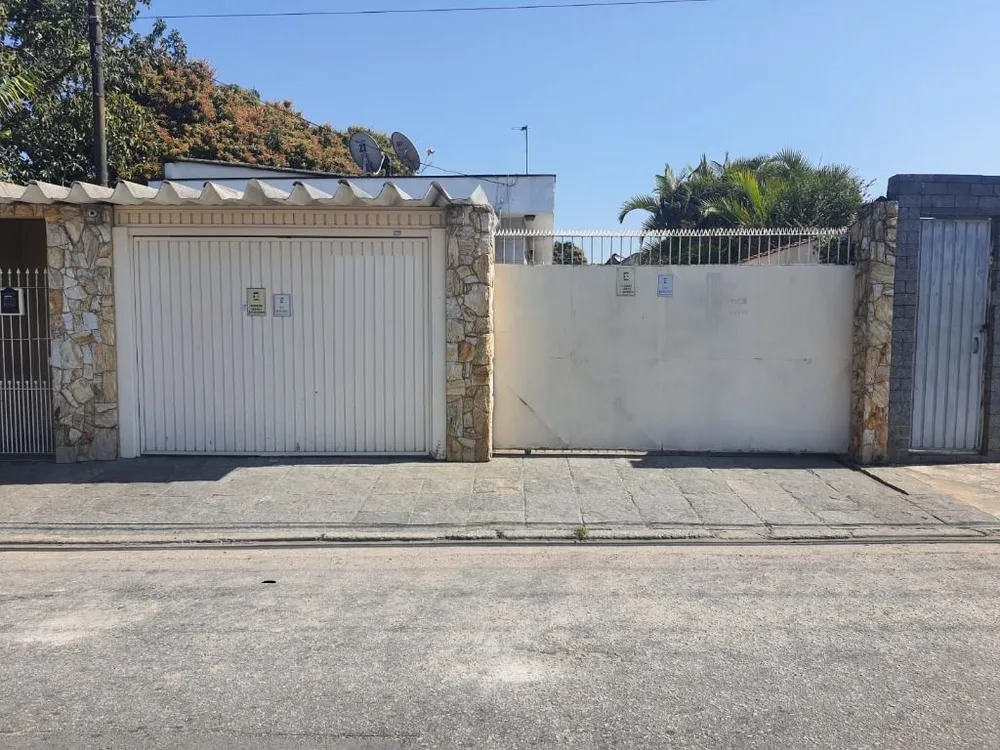Casa, 2 quartos, 170 m² - Foto 1