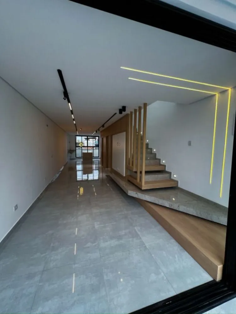 Casa, 3 quartos, 197 m² - Foto 2